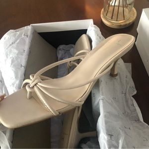 H Halston Mirakles-S Nude Kitten Heels 8.5
